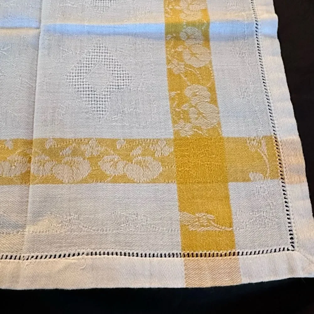 Set of 4 Vintage Yellow and White Damask Checkered Table Napkins